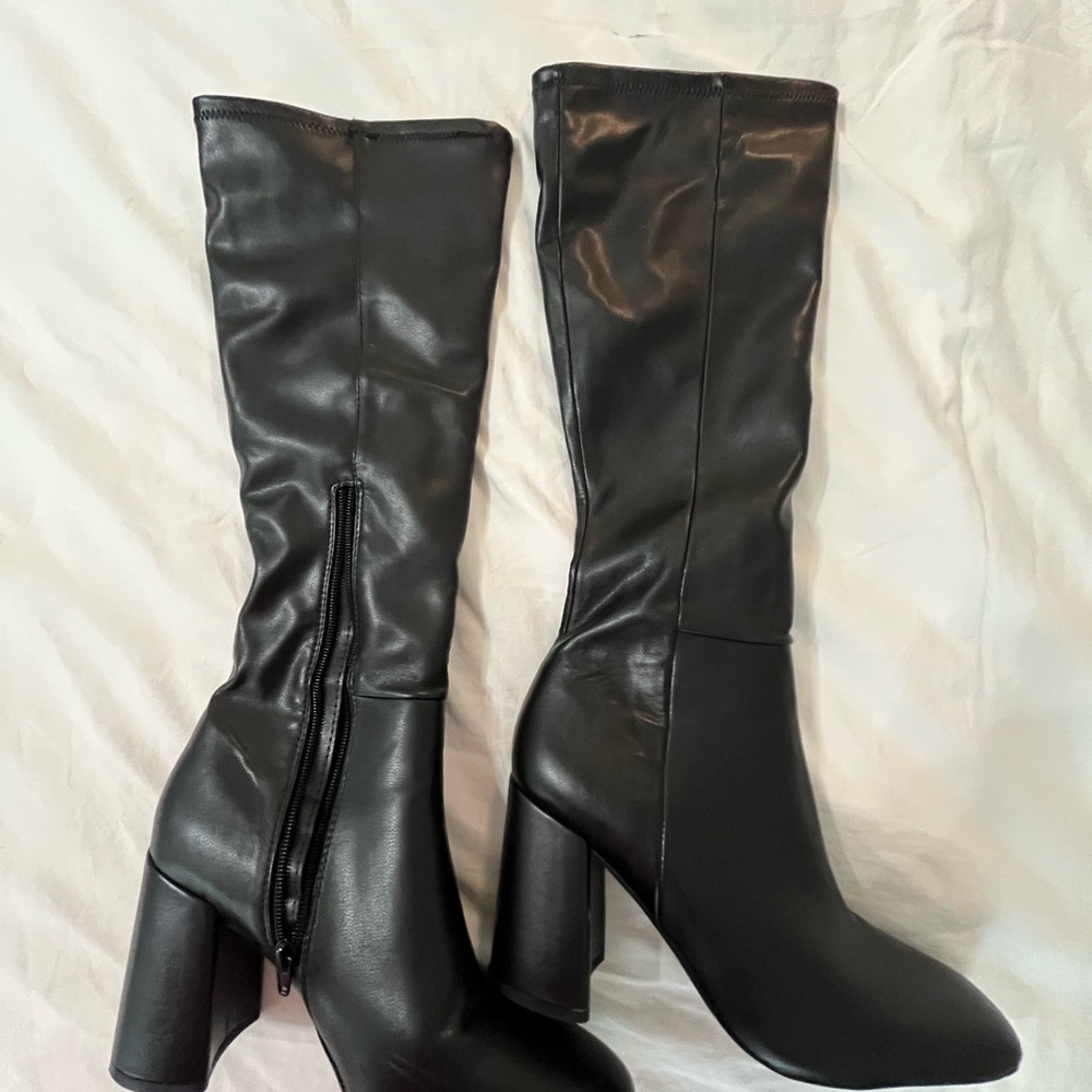 Black Knee-High Women's Boots